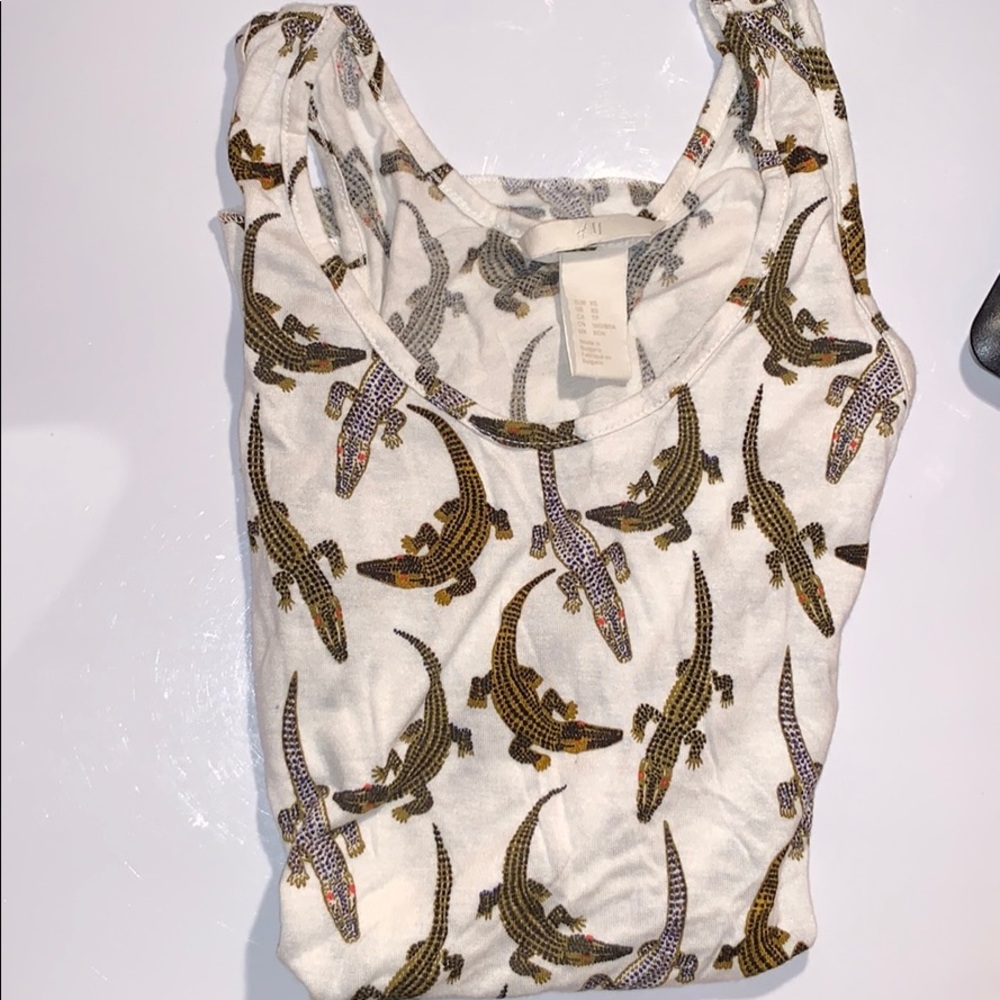 H&M Alligator shirt!!! fits xs-s